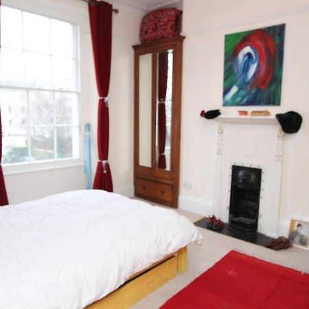 Stunning Arty Apartment In The Heart Of Clifton บริสตอล ภายนอก รูปภาพ