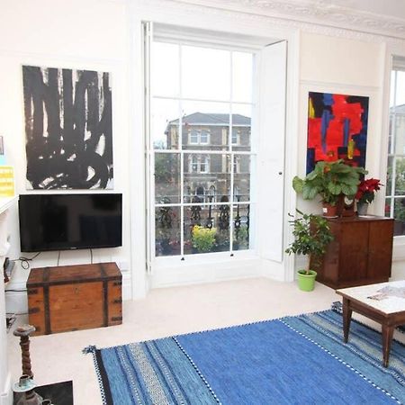 Stunning Arty Apartment In The Heart Of Clifton บริสตอล ภายนอก รูปภาพ