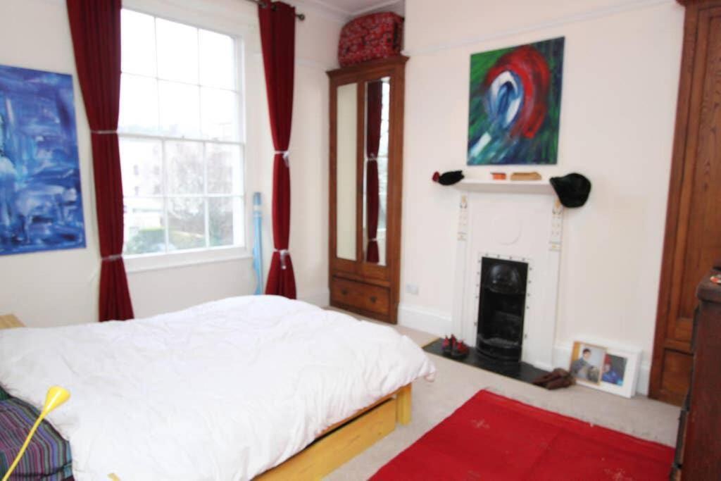 Stunning Arty Apartment In The Heart Of Clifton บริสตอล ภายนอก รูปภาพ