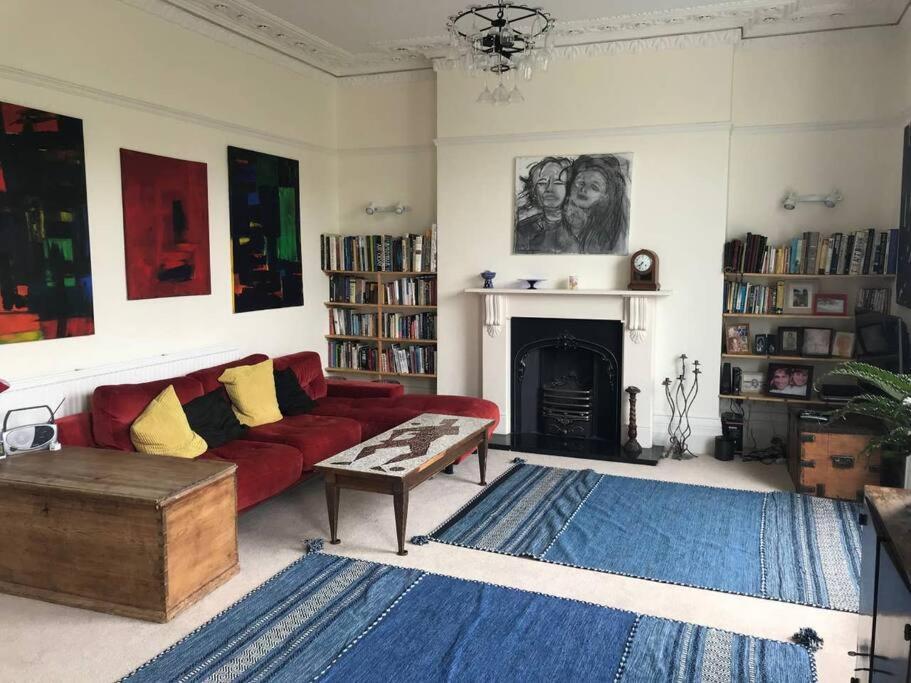Stunning Arty Apartment In The Heart Of Clifton บริสตอล ภายนอก รูปภาพ
